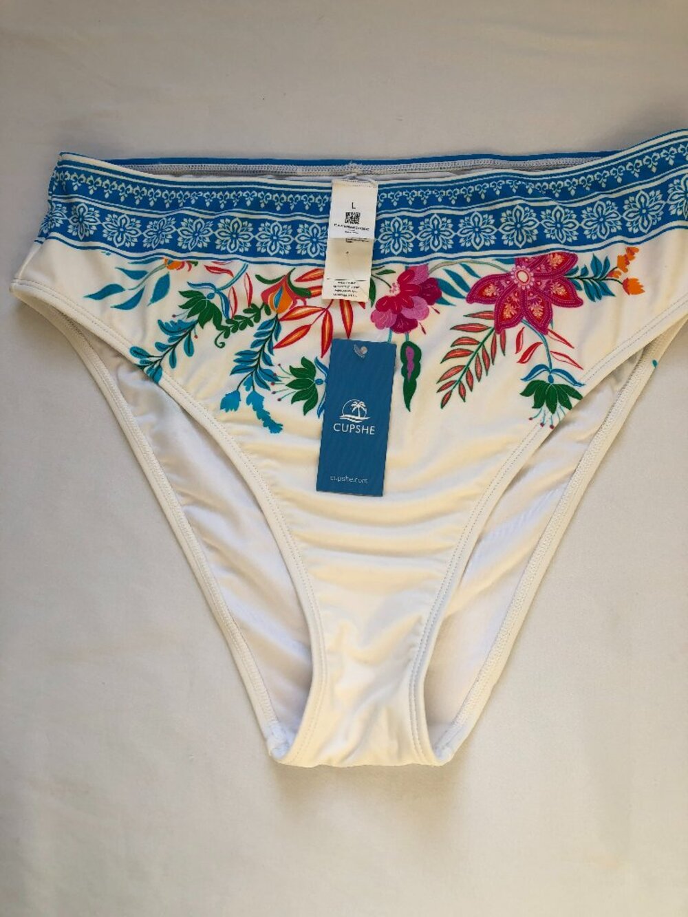 Cupshe Tropical Floral Bikini Bottom Size Large